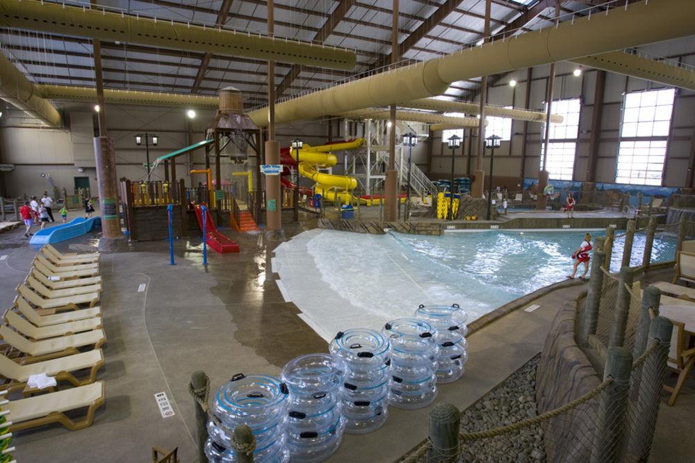 קורטלנד Hope Lake Lodge & Indoor Waterpark מראה חיצוני תמונה