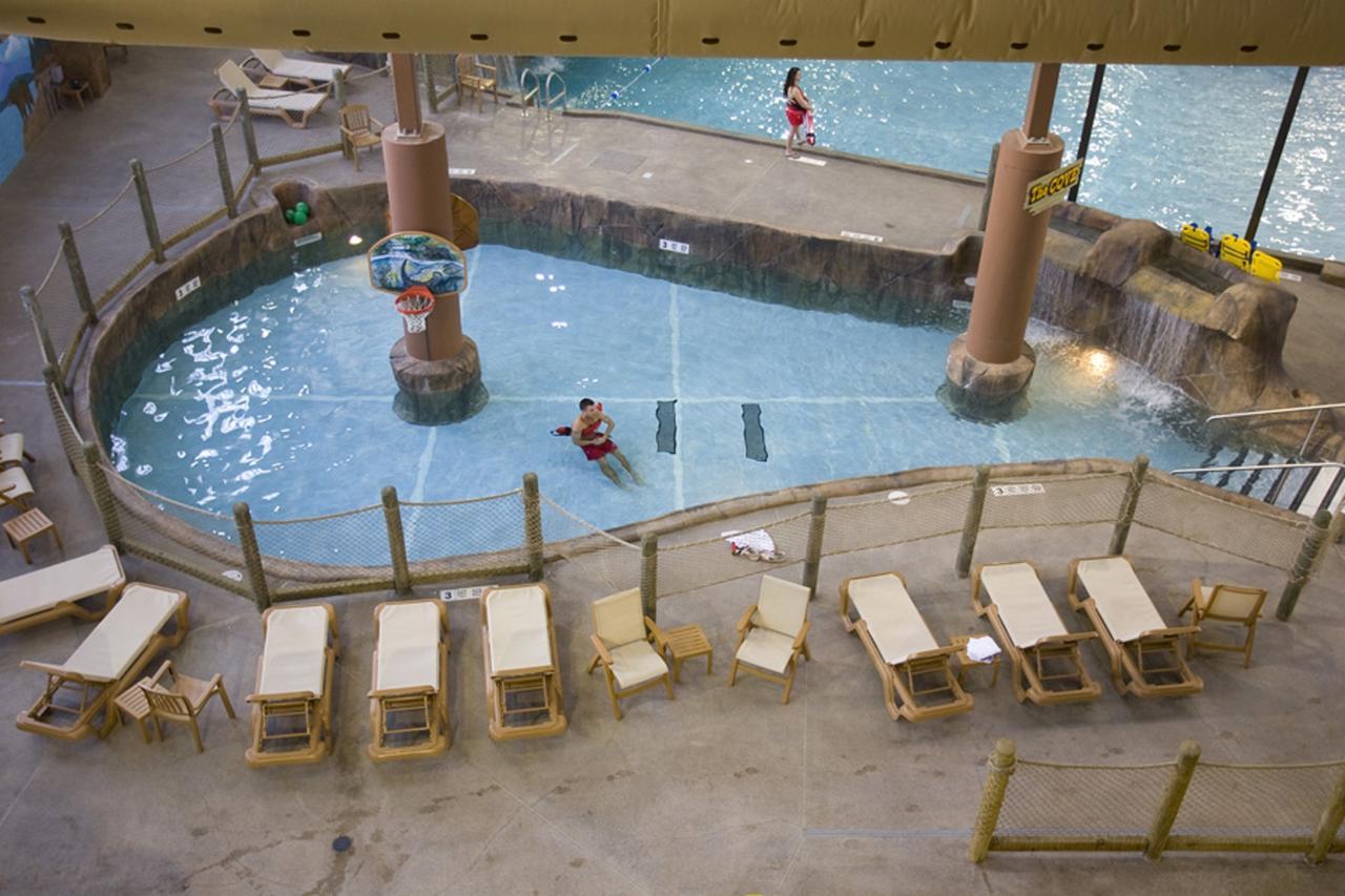 קורטלנד Hope Lake Lodge & Indoor Waterpark מראה חיצוני תמונה