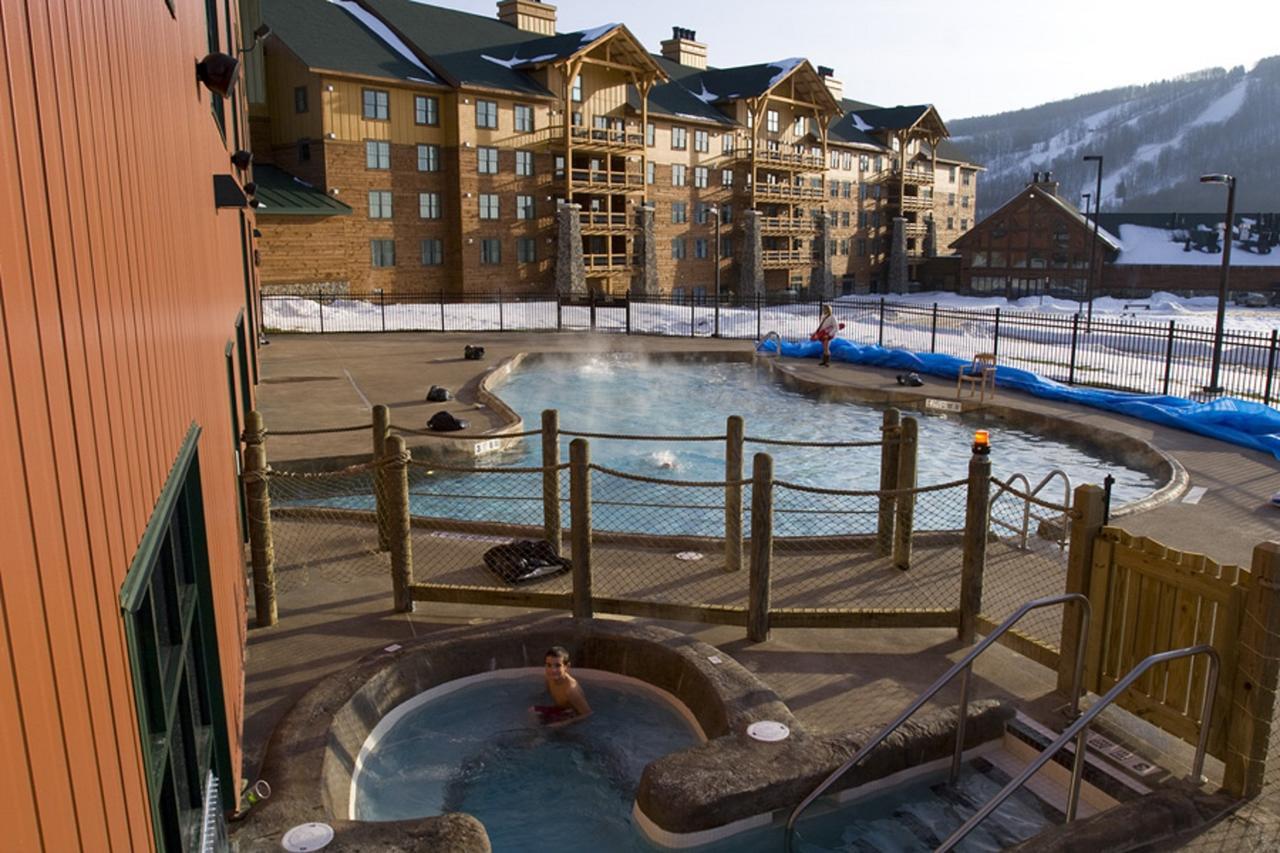 קורטלנד Hope Lake Lodge & Indoor Waterpark מראה חיצוני תמונה